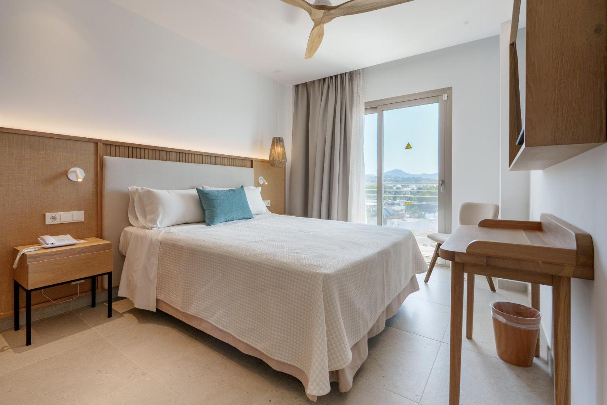 Single Room Balcony,1681714889:JPEG
